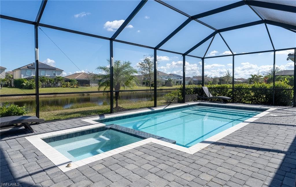 2110 Hamlin St, Naples, FL 34120-21
