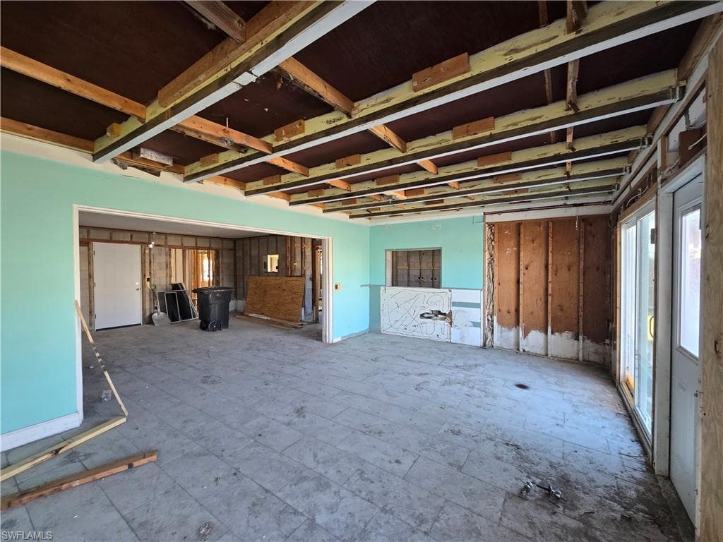405 Washington Ct, Fort Myers Beach, FL 33931-22