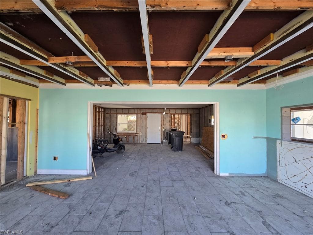405 Washington Ct, Fort Myers Beach, FL 33931-23