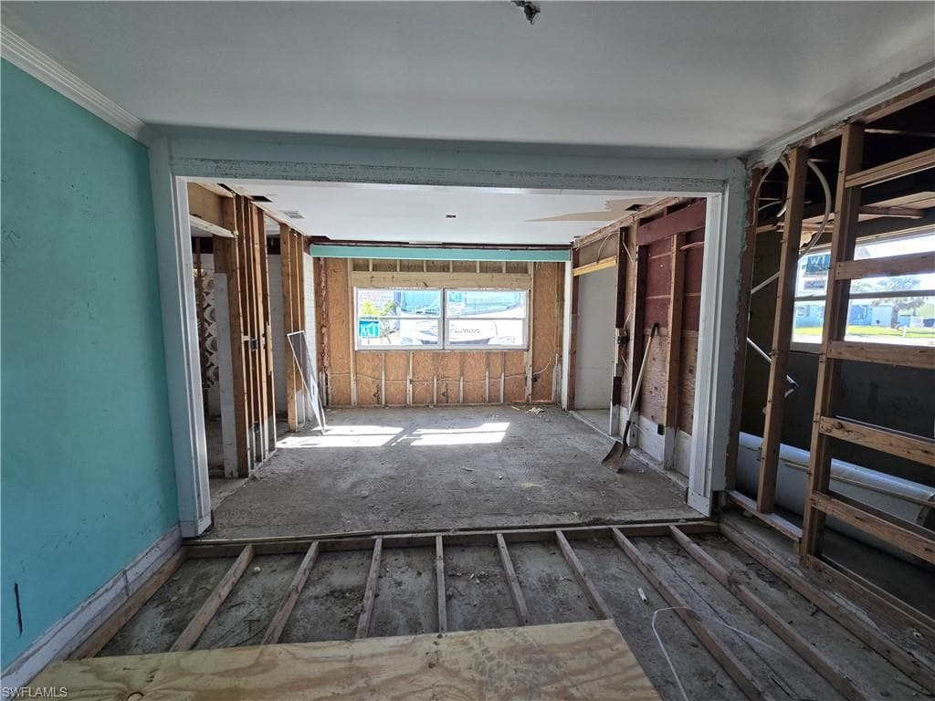 405 Washington Ct, Fort Myers Beach, FL 33931-26