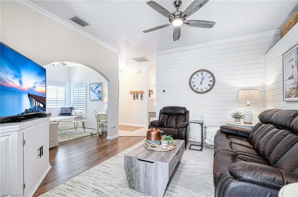 10721 Pearl Bay Cir, Estero, FL 33928-18