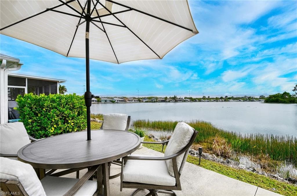 10721 Pearl Bay Cir, Estero, FL 33928-21
