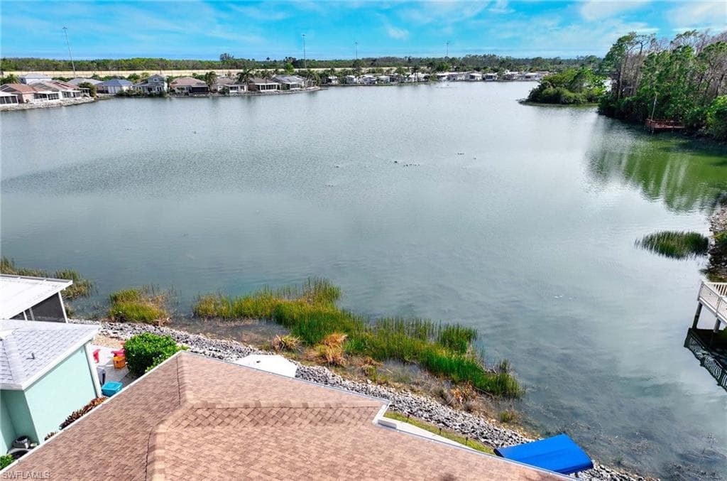 10721 Pearl Bay Cir, Estero, FL 33928-25
