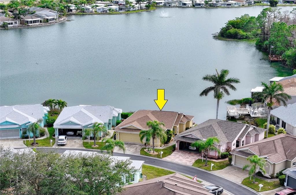 10721 Pearl Bay Cir, Estero, FL 33928-1