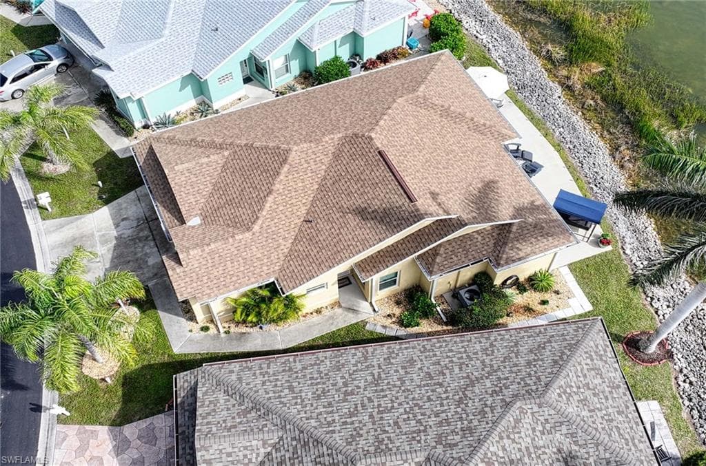 10721 Pearl Bay Cir, Estero, FL 33928-31