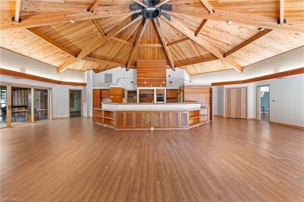 3720 Gail Blvd, Naples, FL 34104-9