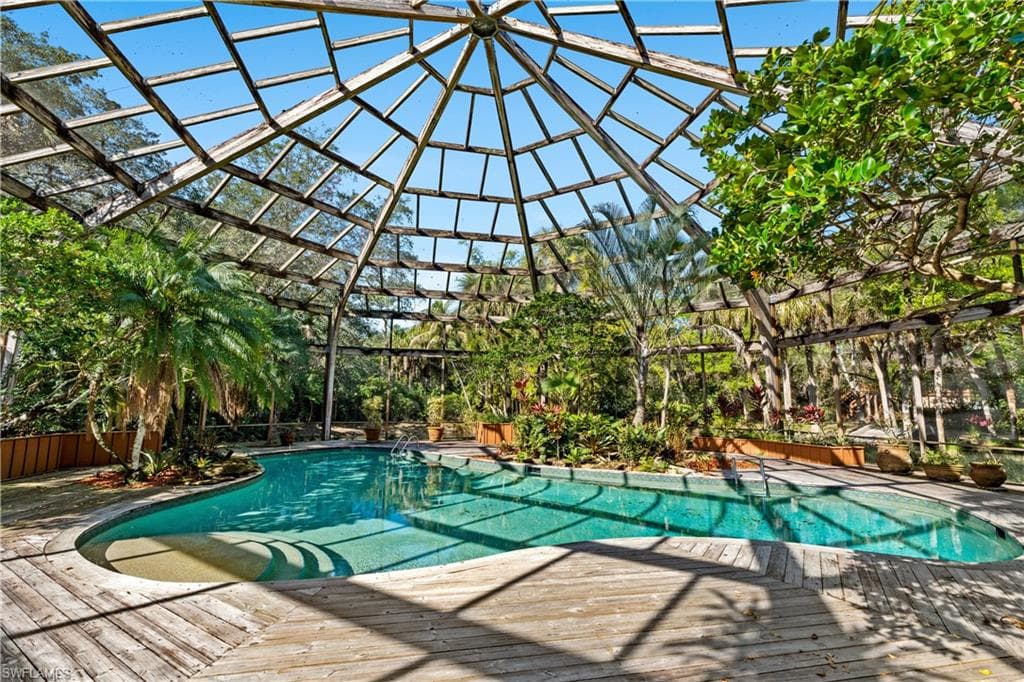 3720 Gail Blvd, Naples, FL 34104-16
