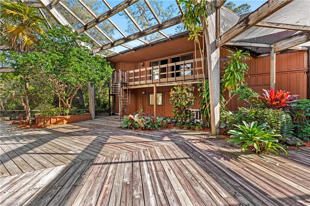 3720 Gail Blvd, Naples, FL 34104-18