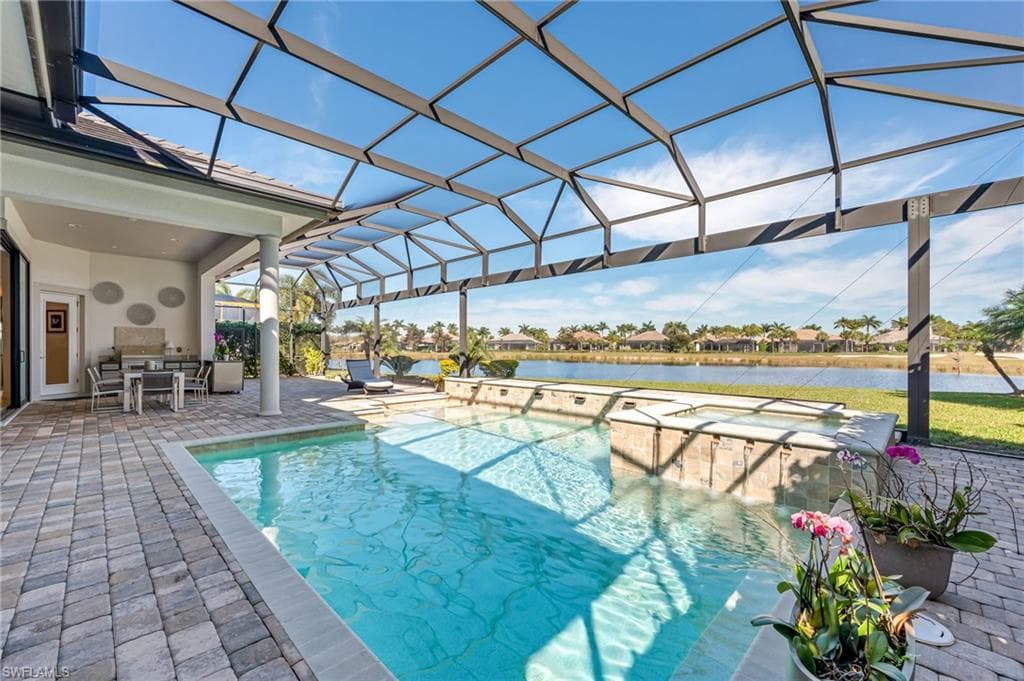 11955 Maidstone Ct, Naples, FL 34120-34