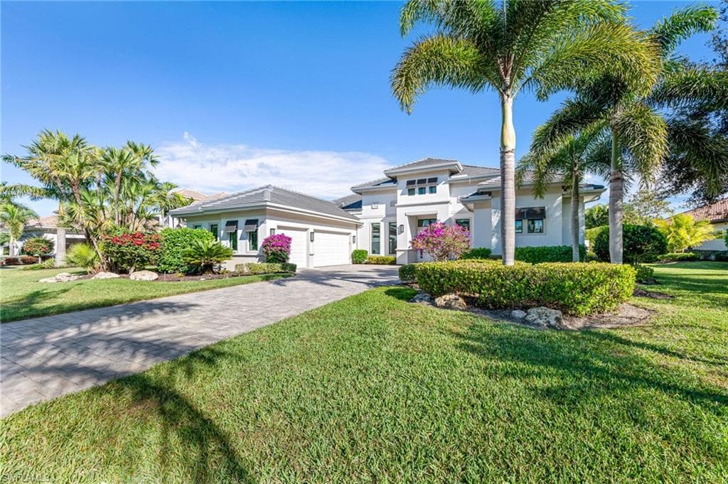 11955 Maidstone Ct, Naples, FL 34120-2