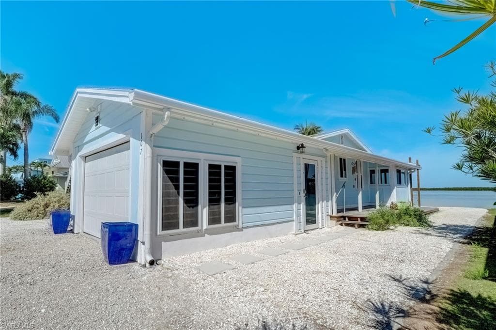 107 Bayshore Way, Goodland, FL 34140-13