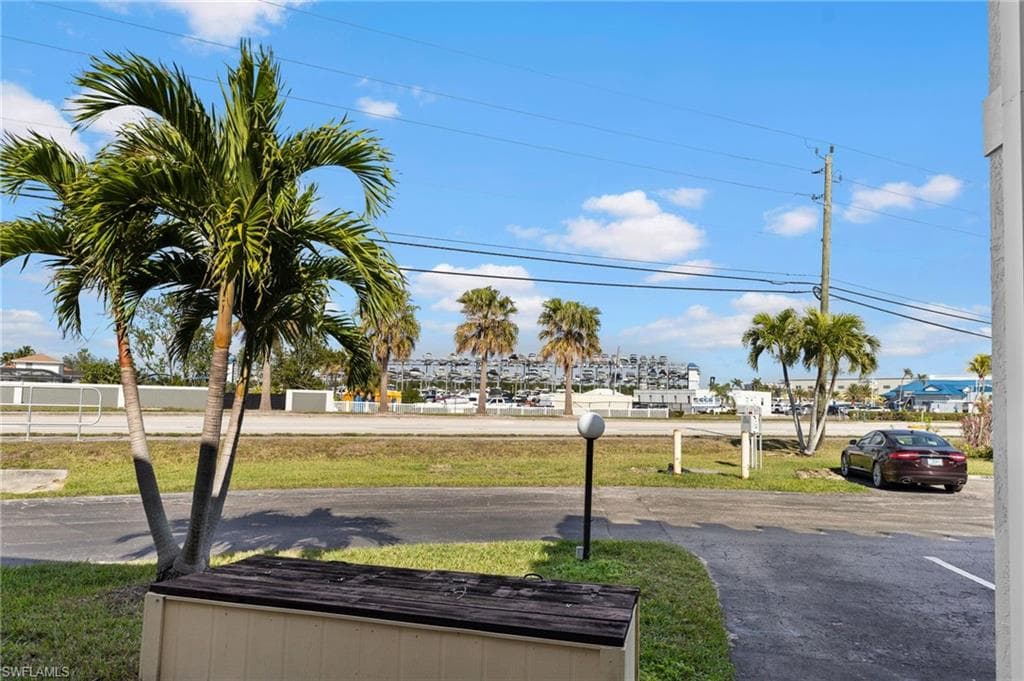 14053 Northumberland Dr 105, Fort Myers, FL 33908-37