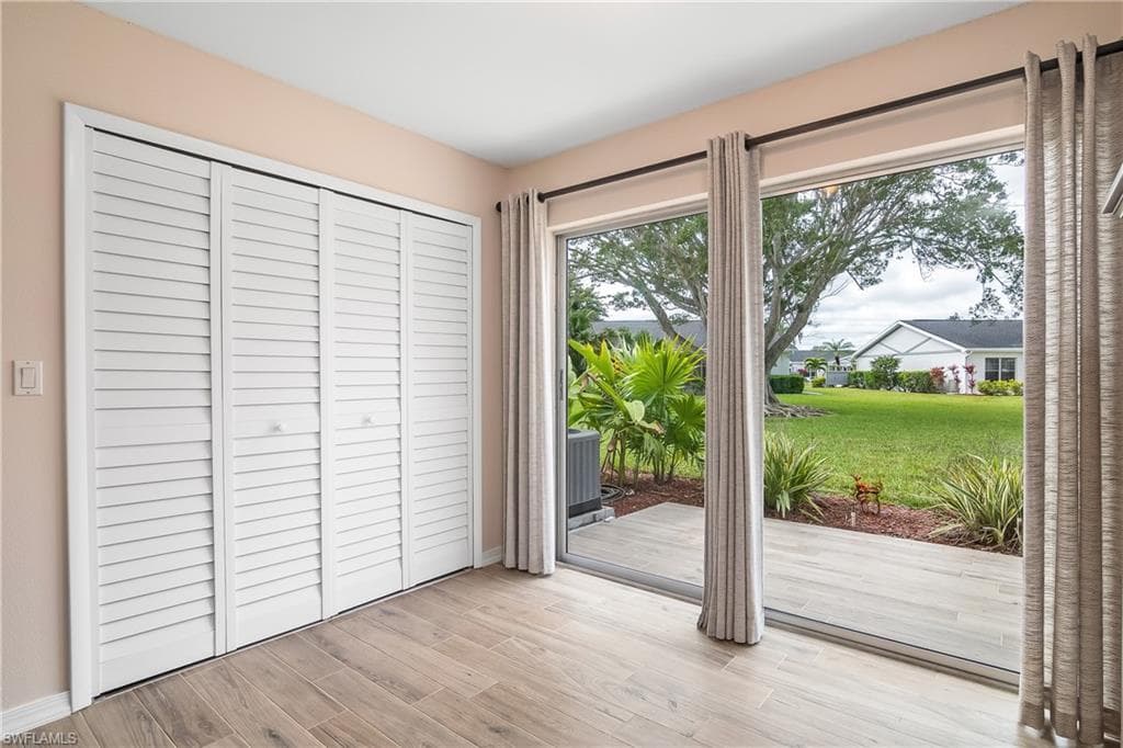 1348 Myerlee Gardens Ave, Fort Myers, FL 33919-13