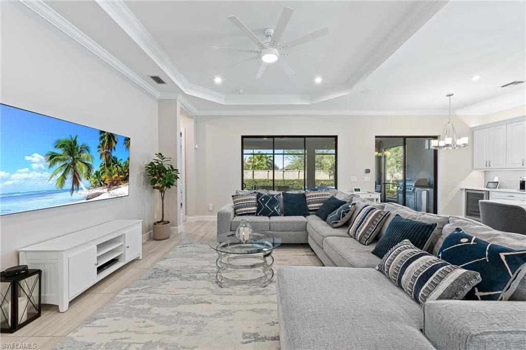 8139 Lucello Ter S, Naples, FL 34114-9