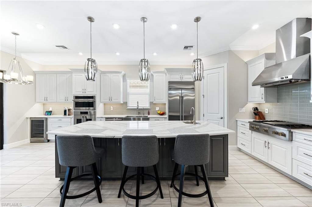 8139 Lucello Ter S, Naples, FL 34114-11