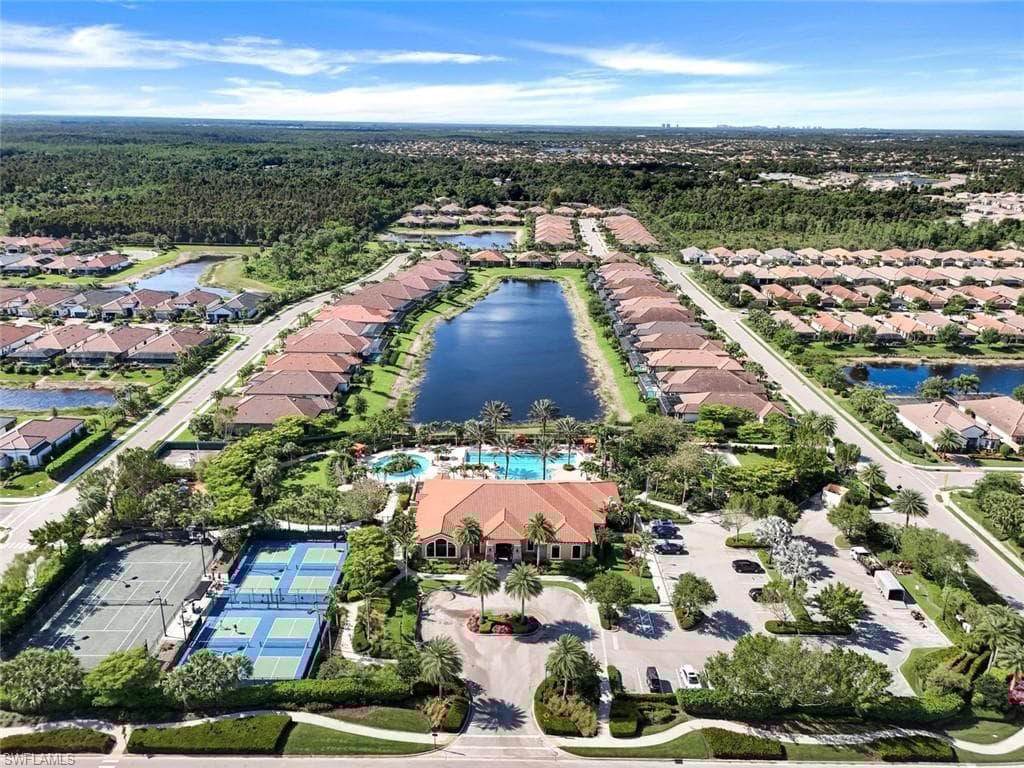 8139 Lucello Ter S, Naples, FL 34114-40