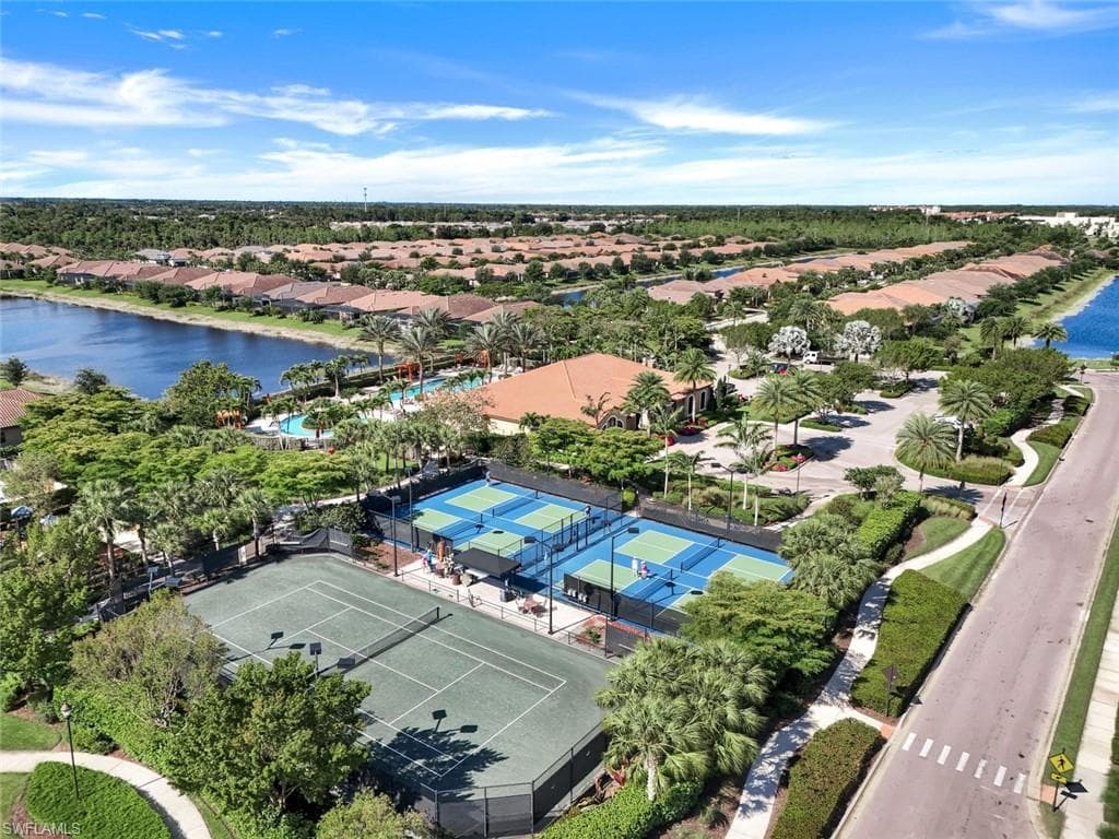 8139 Lucello Ter S, Naples, FL 34114-45