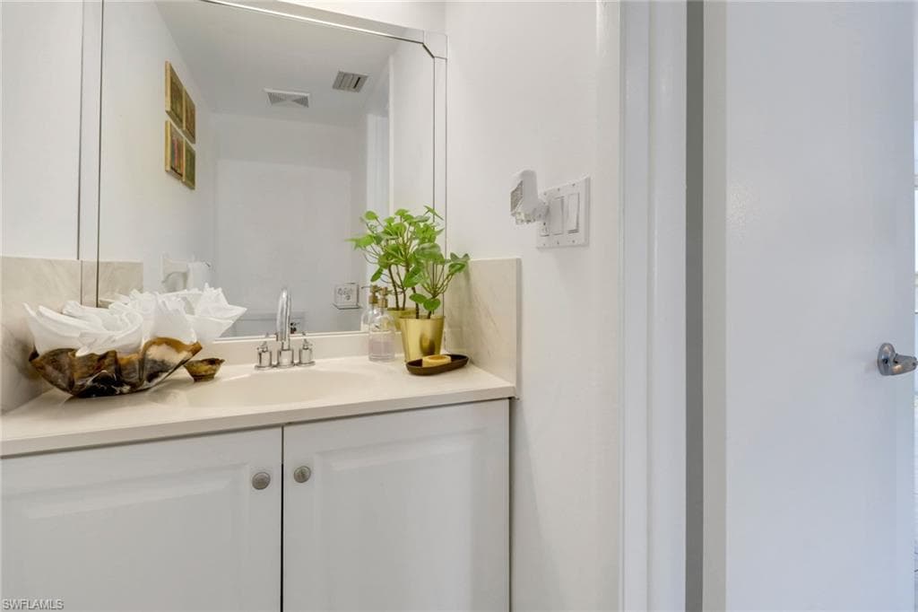 14 Watercolor Way 14, Naples, FL 34113-18