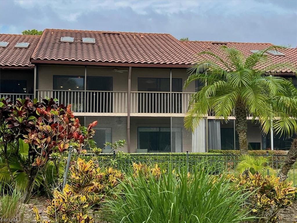 3219 Horse Carriage Way 306, Naples, FL 34105-27