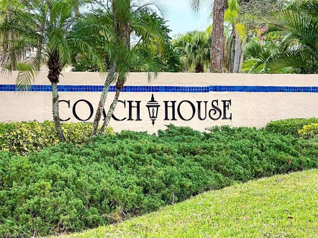 3219 Horse Carriage Way 306, Naples, FL 34105-29