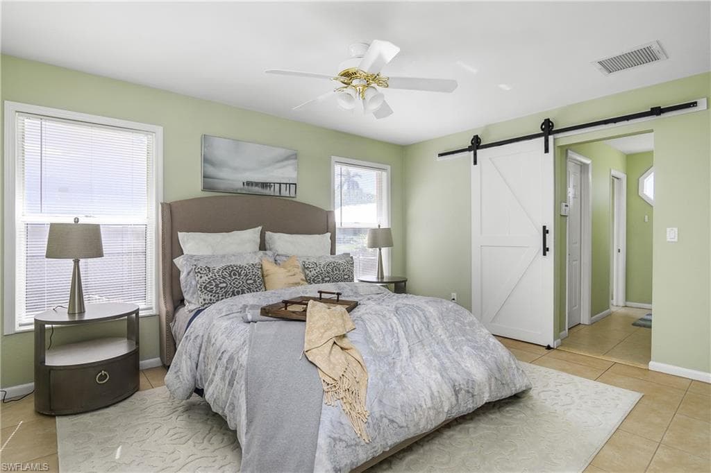 2560 11th Cir, Naples, FL 34103-20