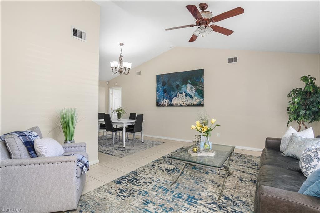 2560 11th Cir, Naples, FL 34103-5