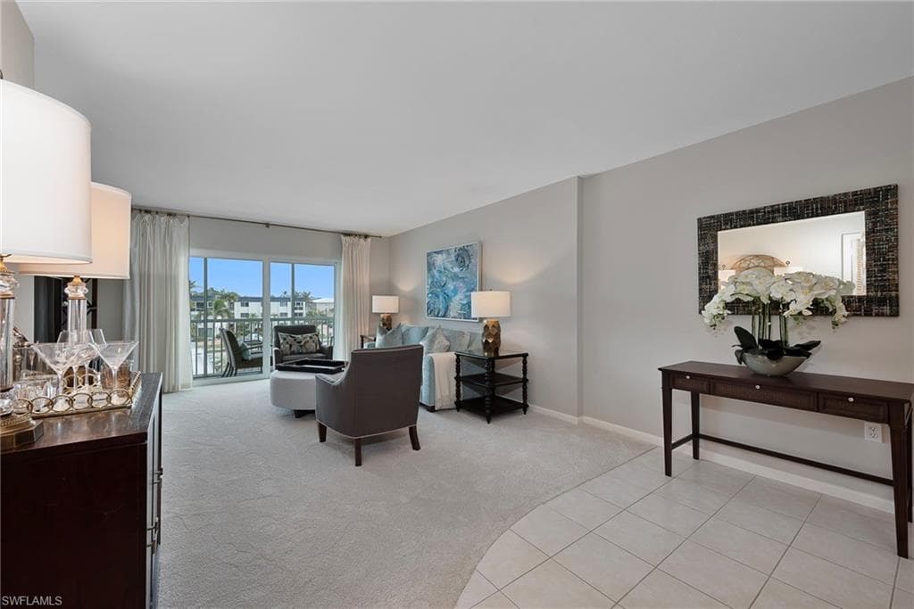 1977 Gulf Shore Blvd N 306, Naples, FL 34102-6