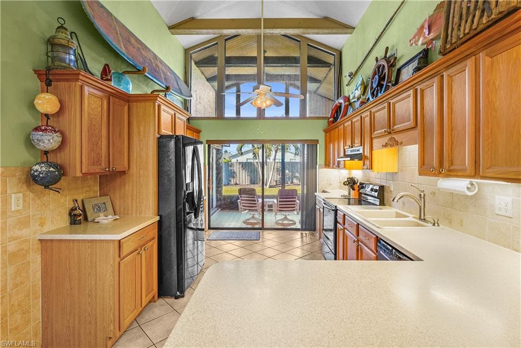 683 96th Ave N, Naples, FL 34108-14