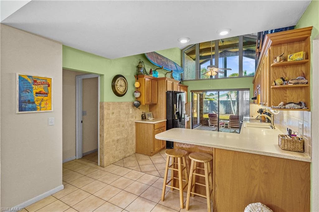 683 96th Ave N, Naples, FL 34108-15