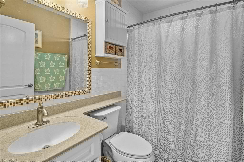 683 96th Ave N, Naples, FL 34108-22