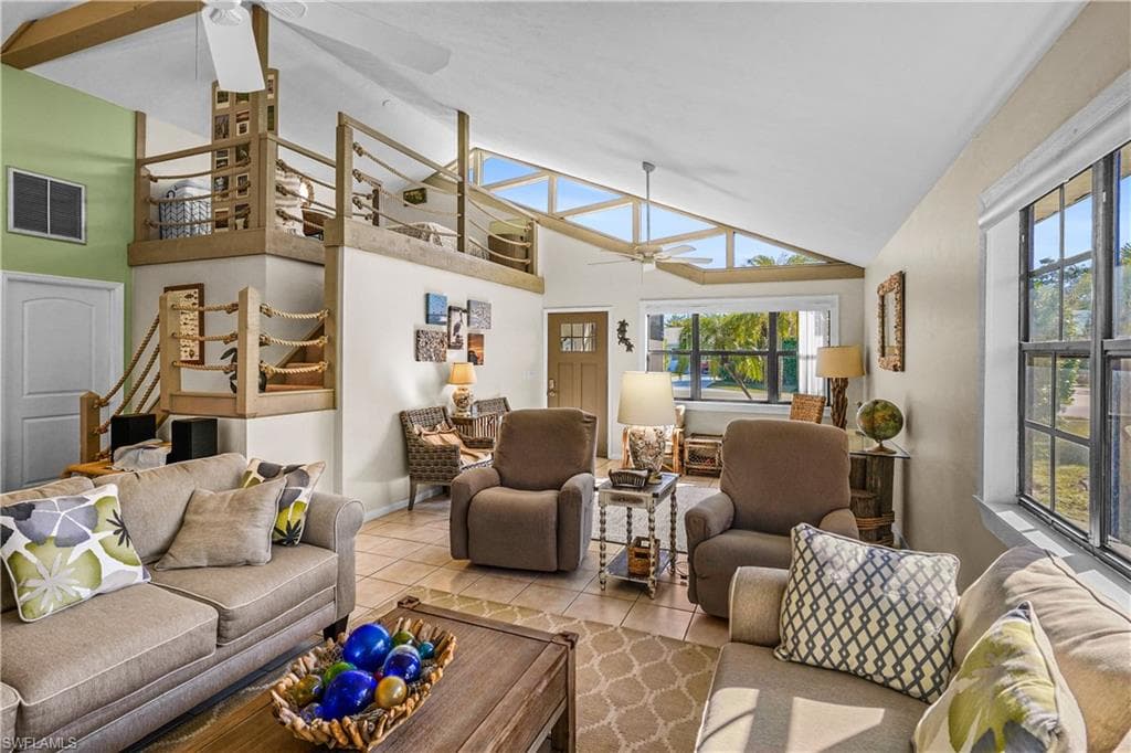 683 96th Ave N, Naples, FL 34108-5