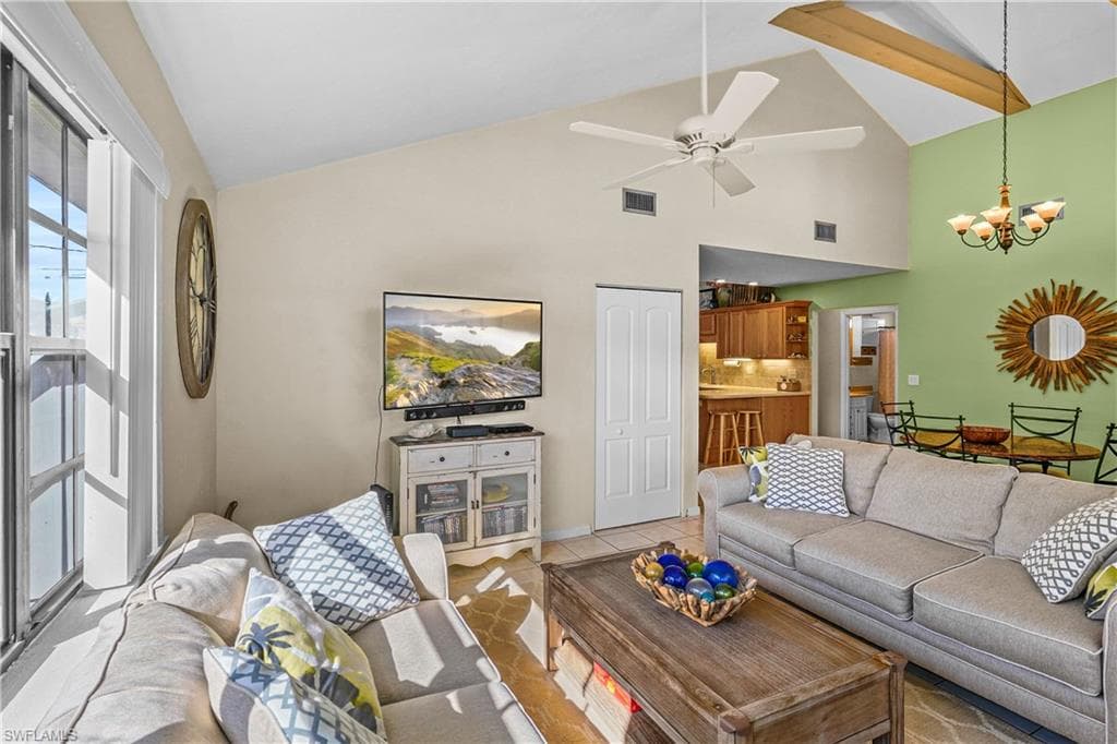 683 96th Ave N, Naples, FL 34108-7