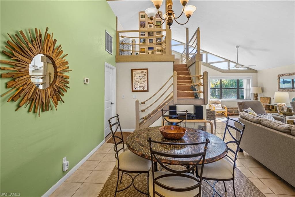 683 96th Ave N, Naples, FL 34108-8