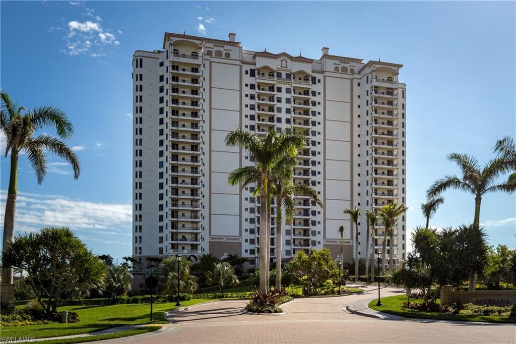 1060 Borghese Ln 1005, Naples, FL 34114-2