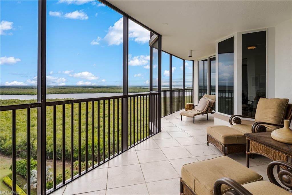 1060 Borghese Ln 1005, Naples, FL 34114-3