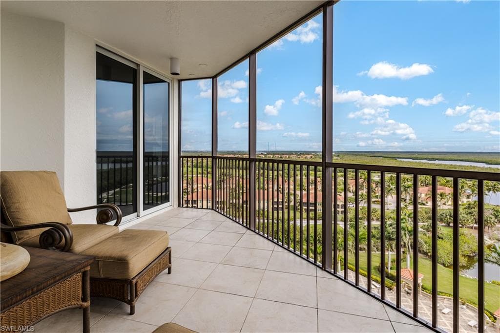 1060 Borghese Ln 1005, Naples, FL 34114-4