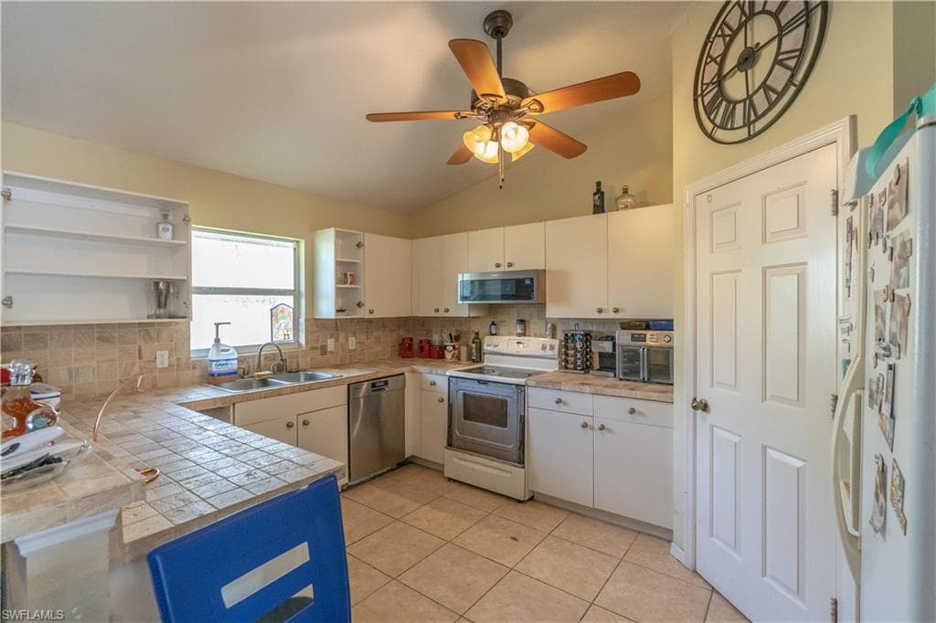 3421 68th Ave NE, Naples, FL 34120-6