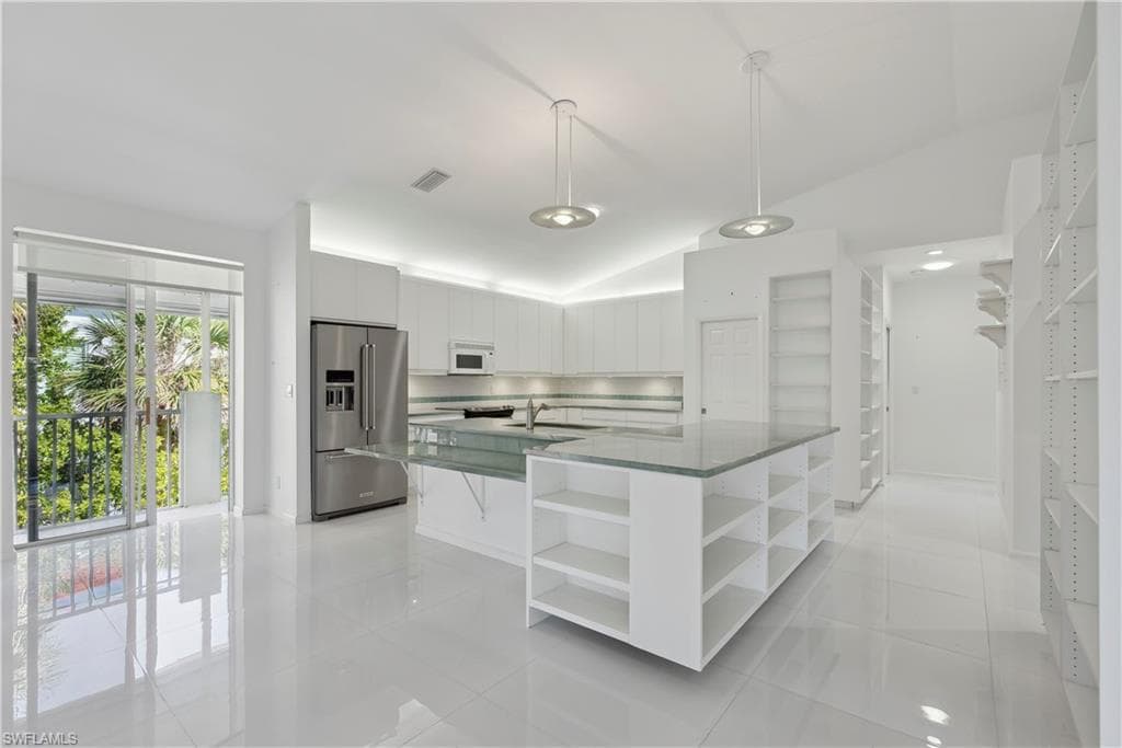 940 Sand Dune Dr, Marco Island, FL 34145-9