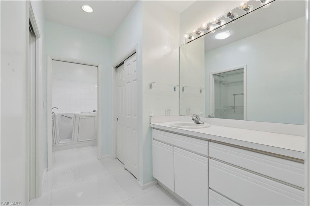 940 Sand Dune Dr, Marco Island, FL 34145-21