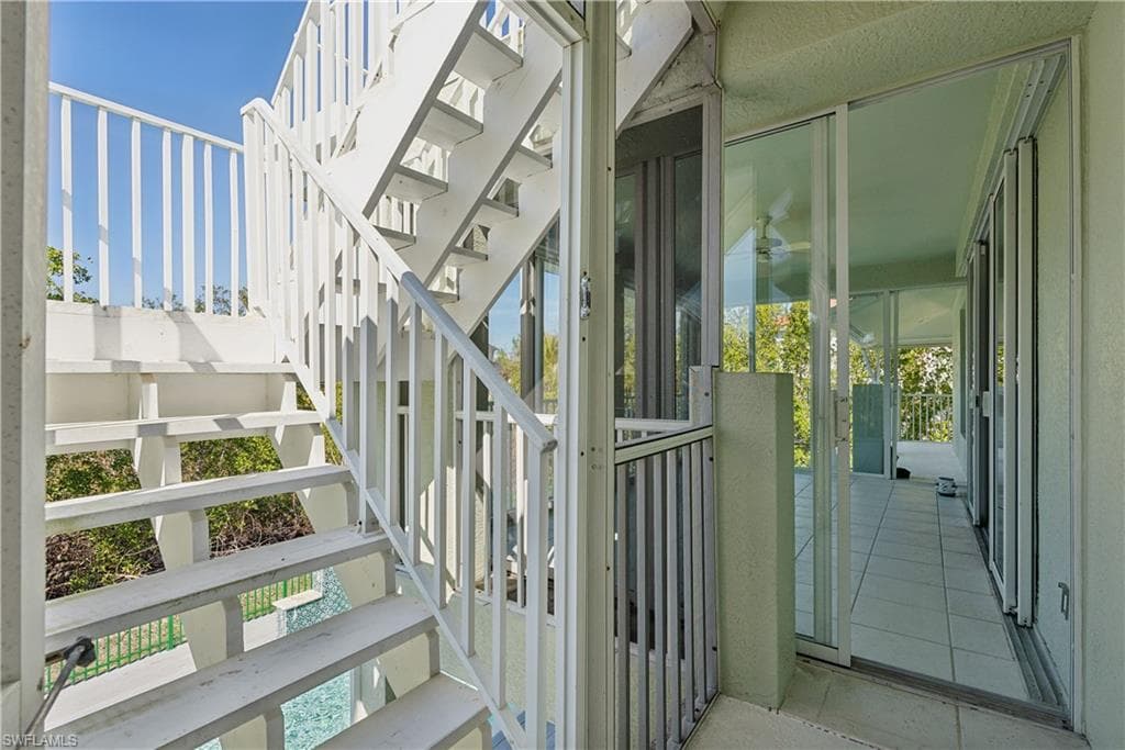 940 Sand Dune Dr, Marco Island, FL 34145-36