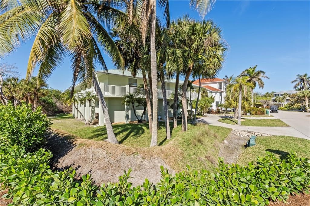 940 Sand Dune Dr, Marco Island, FL 34145-2