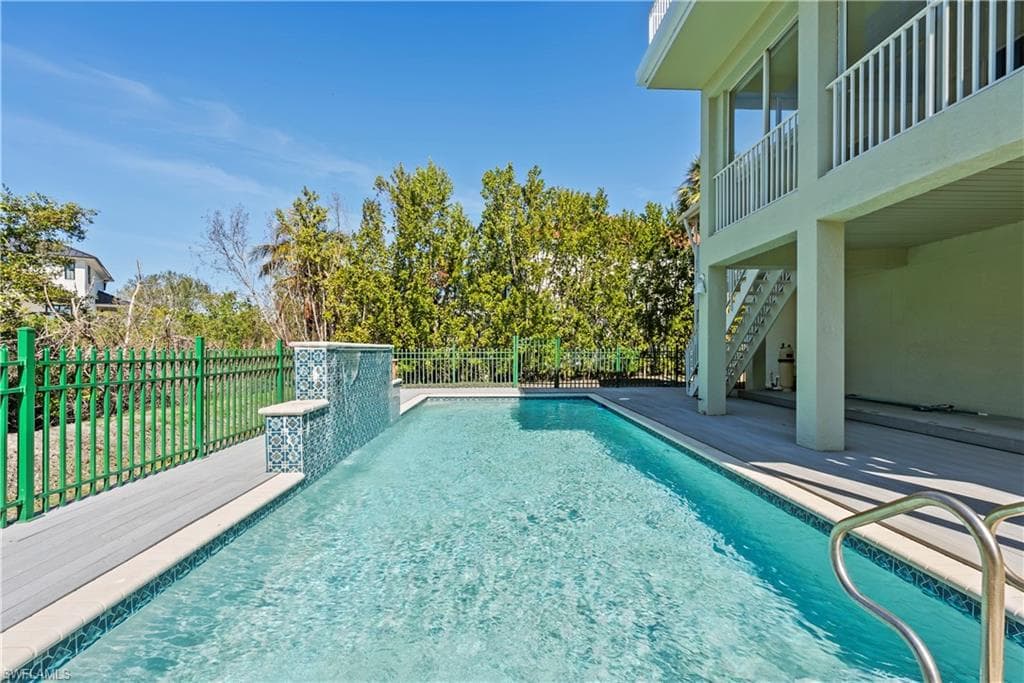 940 Sand Dune Dr, Marco Island, FL 34145-39