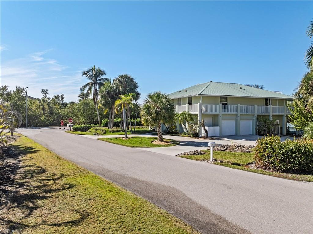 940 Sand Dune Dr, Marco Island, FL 34145-3