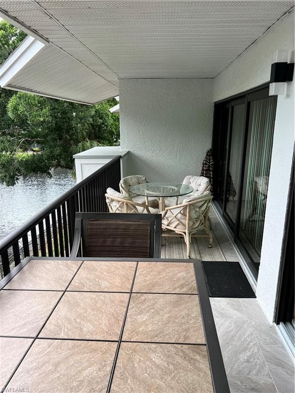 600 Neapolitan Way 342, Naples, FL 34103-31