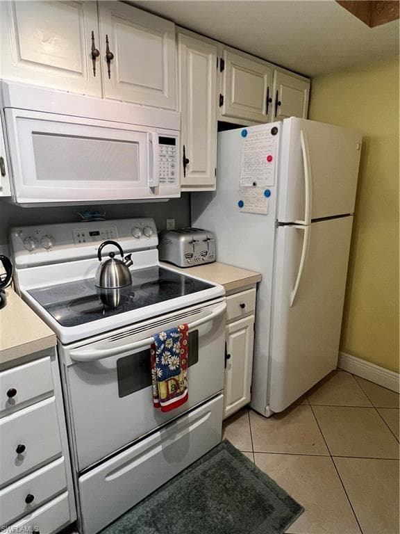 600 Neapolitan Way 342, Naples, FL 34103-35
