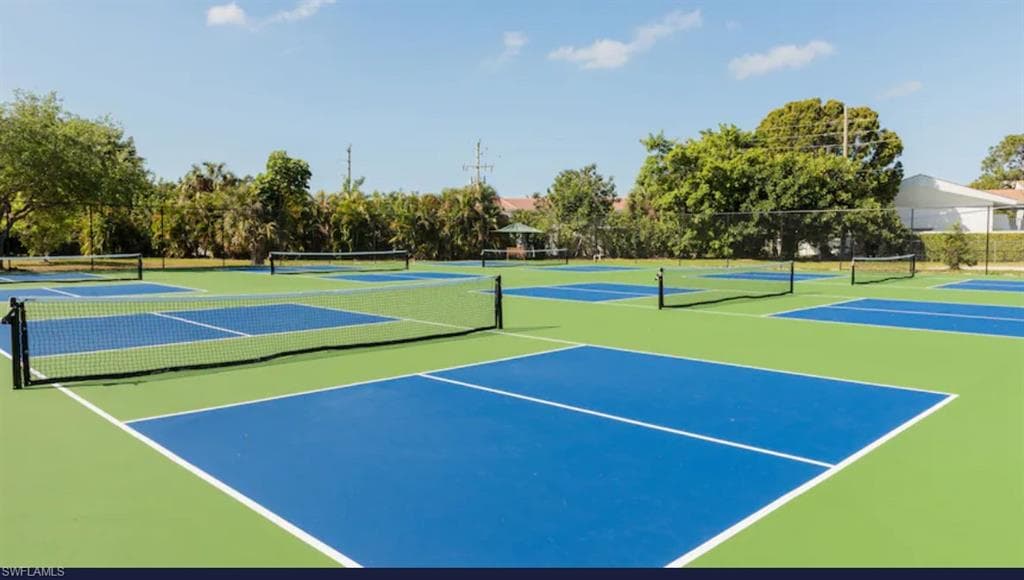 600 Neapolitan Way 342, Naples, FL 34103-37