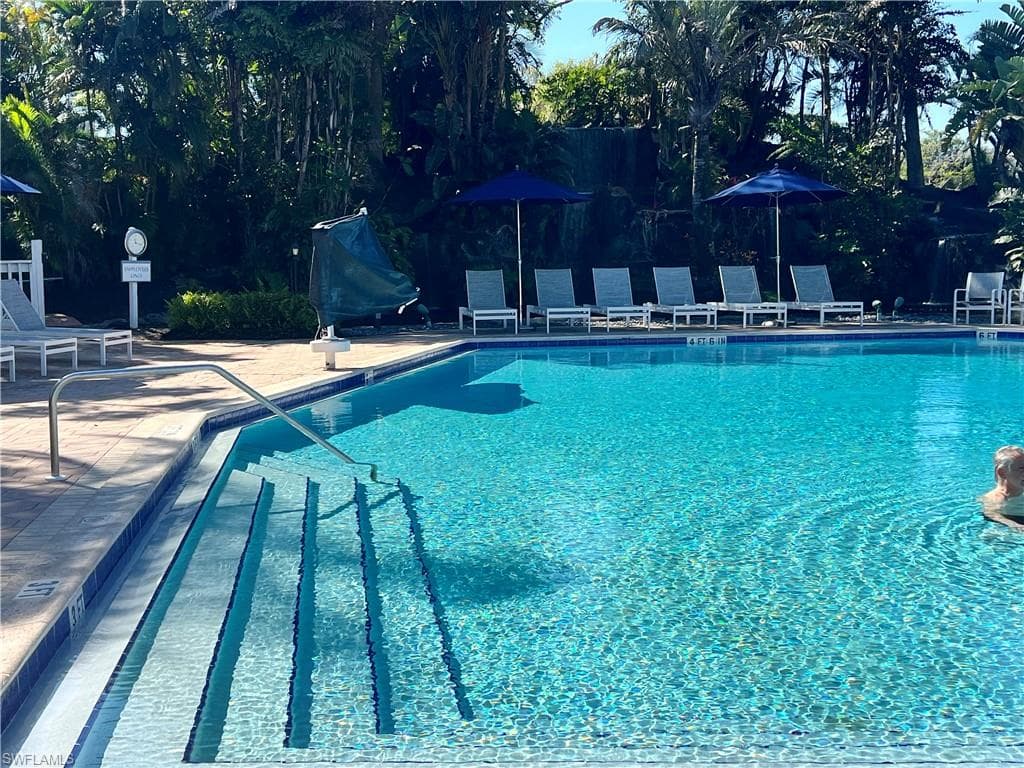600 Neapolitan Way 342, Naples, FL 34103-42