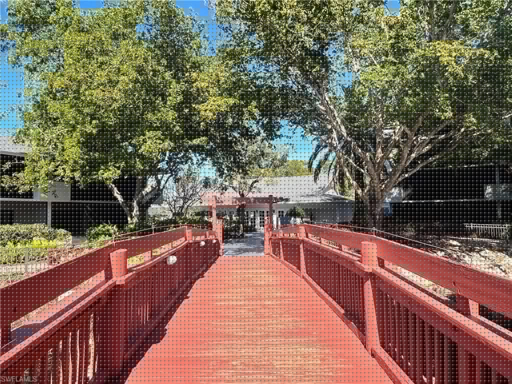 600 Neapolitan Way 342, Naples, FL 34103-5