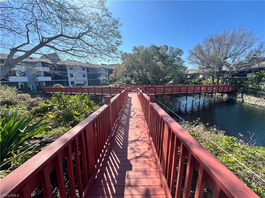 600 Neapolitan Way 342, Naples, FL 34103-7