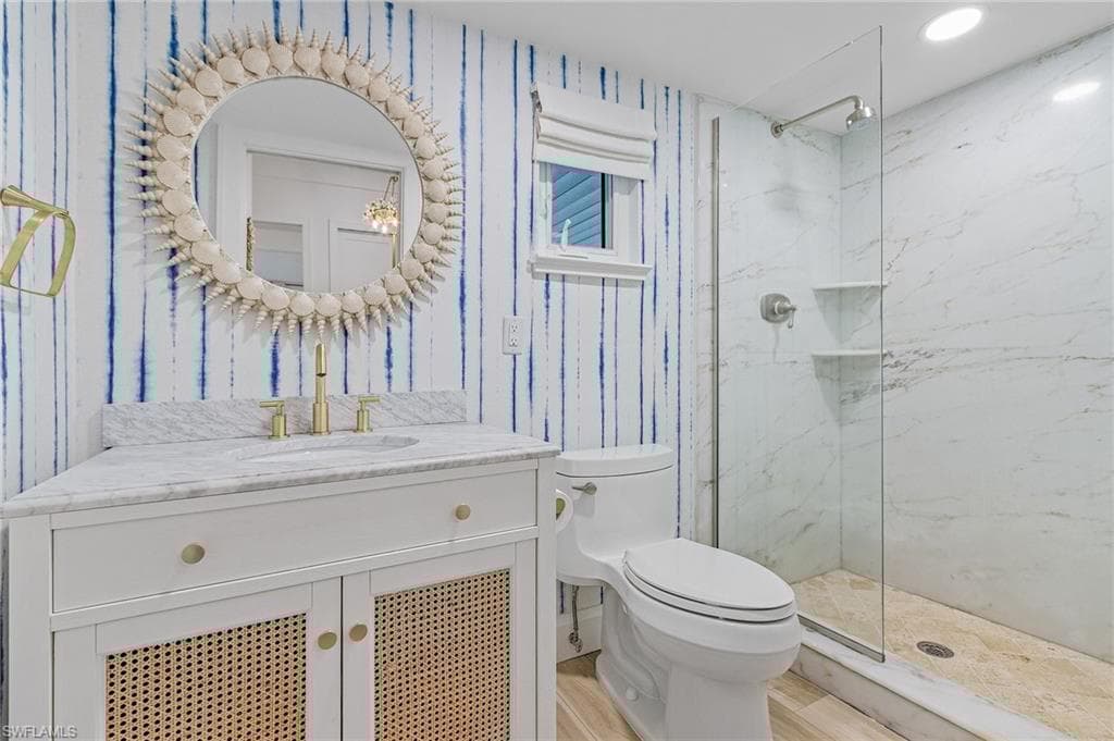 725 2nd St S 4/5, Naples, FL 34102-16